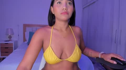 Snapshot of _natasha18_ chatting on March 9, 11:36 am Natasha online show from March 9, 11:36 am