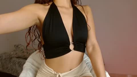 Snapshot of _nayade_ chatting on March 4, 1:45 am _nayade_ online show from March 4, 1:45 am