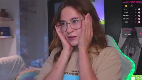 Mia with a big heart  online show from August 6, 11:19 am