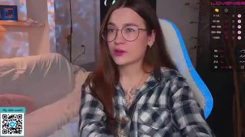 Mia with a big heart  online show from October 20, 11:59 am