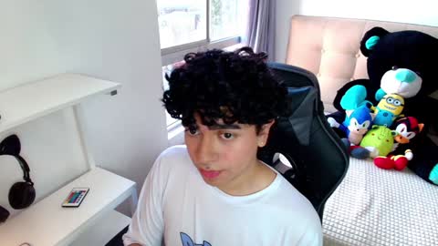 Nicolas online show from December 19, 8:34 pm