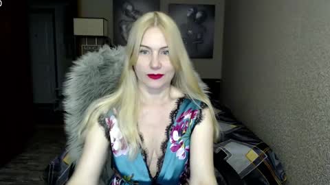 Snapshot of _night_fantasy_ chatting on March 10, 7:18 pm Donella online show from March 10, 7:18 pm
