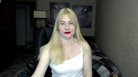 Snapshot of _night_fantasy_ chatting on February 26, 7:10 pm Donella online show from February 26, 7:10 pm