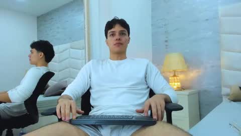 Noah Heyden online show from January 22, 7:13 pm