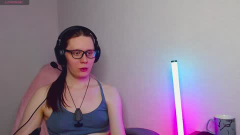 Tracy online show from February 26, 12:20 am