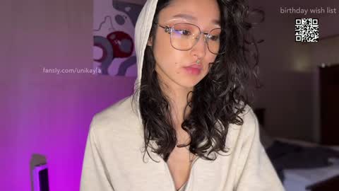 Mikayla online show from January 23, 12:19 pm