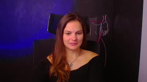 Snapshot of _olivia_moon chatting on September 16, 5:32 am Olivia online show from September 16, 5:32 am