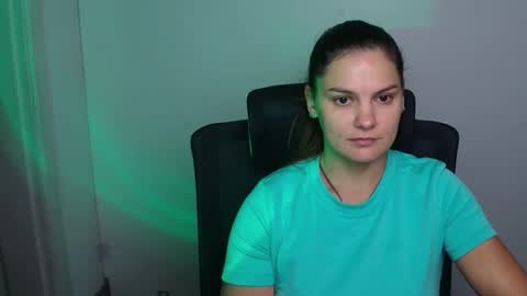 Snapshot of _olivia_moon chatting on September 9, 6:35 am Olivia online show from September 9, 6:35 am