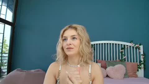 Alisa online show from May 18, 4:18 am