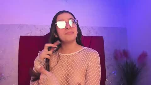 Pau online show from February 9, 12:42 pm