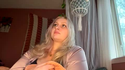 _peaceoutgirlscout_ online show from October 28, 9:16 pm