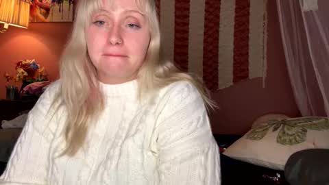 _peaceoutgirlscout_ online show from November 6, 5:10 am