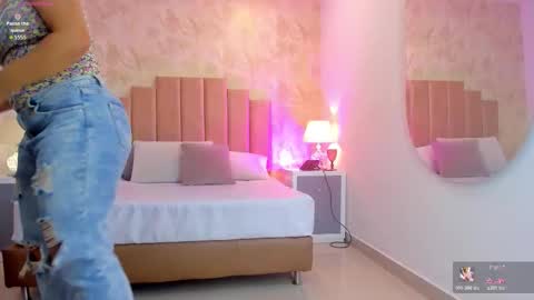  peach1  online show from November 10, 3:04 pm