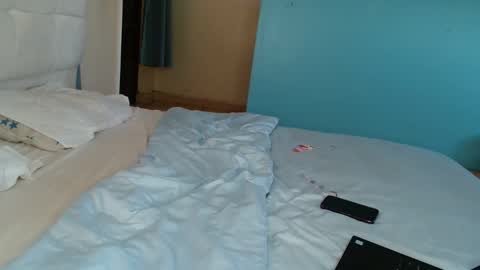 Peach online show from February 5, 8:51 am