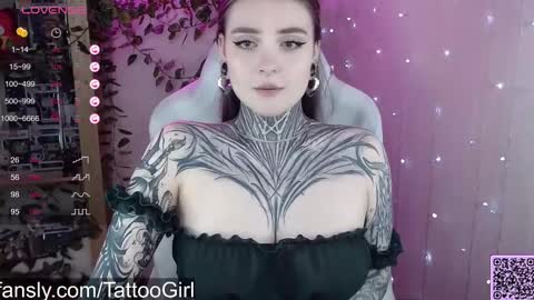 _peni_wise_ online show from February 15, 4:56 pm