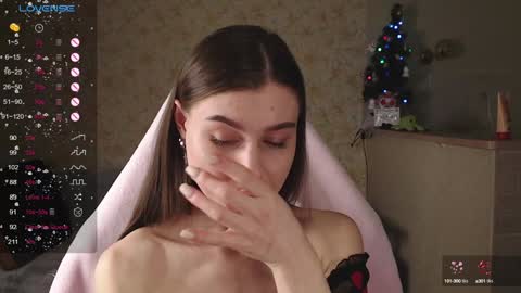 Snapshot of _pinkypie__ chatting on January 24, 10:53 am Lili online show from January 24, 10:53 am