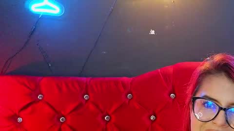 Snapshot of _poison_sweet chatting on December 6, 11:30 pm Laura online show from December 6, 11:30 pm