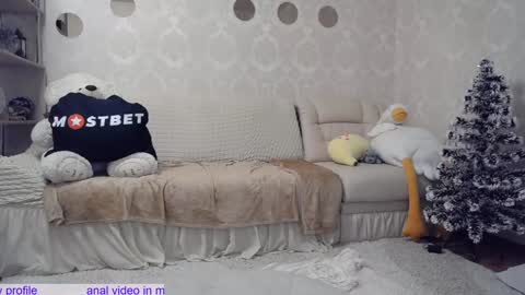 Snapshot of _pretty_fox_ chatting on December 9, 1:02 pm _pretty_fox_ online show from December 9, 1:02 pm