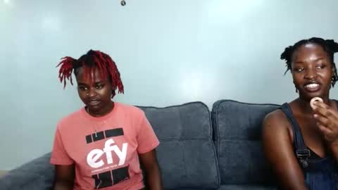 _prettyred online show from October 12, 10:55 pm