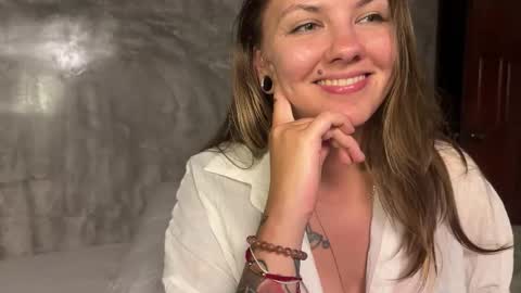  HADLY today day-off see u online 0112  online show from October 19, 3:49 pm