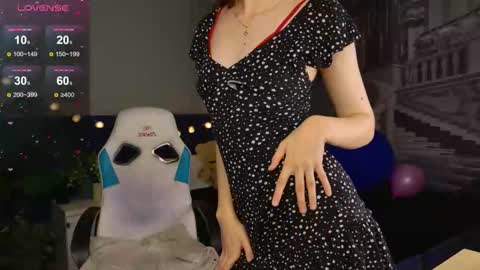 Snapshot of _ramona__ chatting on September 17, 6:39 am im Amy online show from September 17, 6:39 am