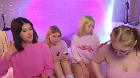 Merlizz Eva Jane Mila Nicole  left to right  online show from December 2, 3:10 pm