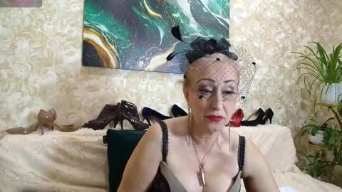 Snapshot of _sara__smith_ chatting on October 13, 9:22 am Sara online show from October 13, 9:22 am