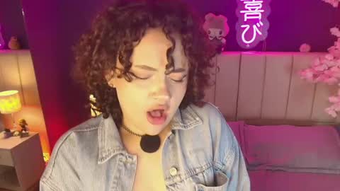 Sara online show from April 18, 4:25 am