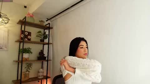 Sassy Girl online show from February 20, 6:10 pm