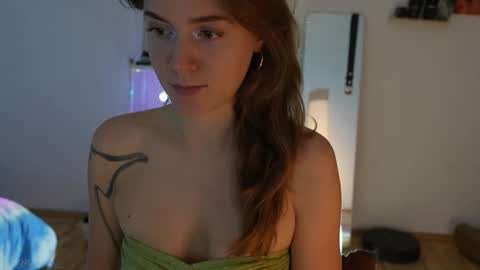 Lia online show from September 20, 6:33 pm