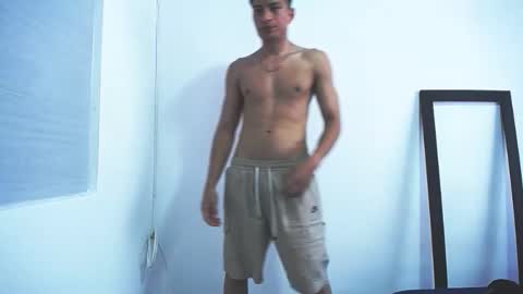 Juan Pablo-independent model online show from October 30, 8:09 pm