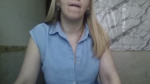  SexyXSveta  online show from February 16, 4:32 am