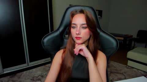 _silverdream online show from February 6, 7:49 pm