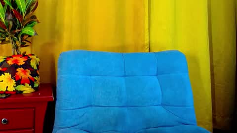 Snapshot of _skyleer_ chatting on October 17, 11:42 pm _skyleer_ online show from October 17, 11:42 pm