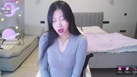 Snapshot of _smileflower_ chatting on February 1, 3:19 am winni online show from February 1, 3:19 am