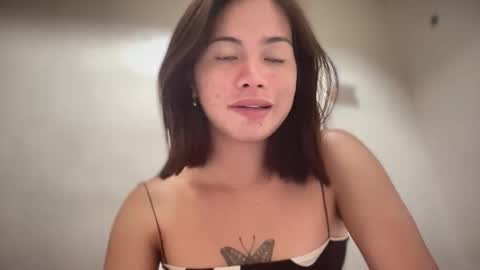 _sophie_69 online show from May 14, 9:18 am