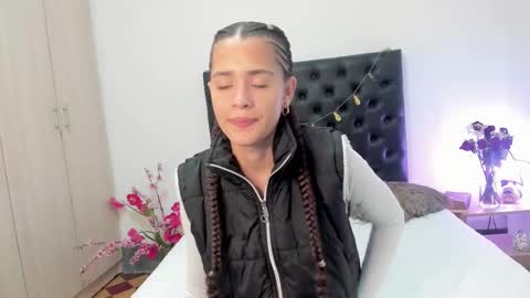 Sussi online show from February 20, 1:40 pm