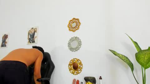 _tarek_ online show from October 19, 9:41 pm