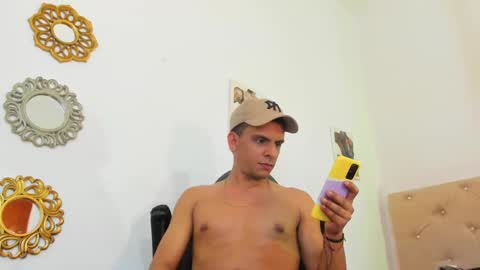 _tarek_ online show from October 8, 6:03 pm