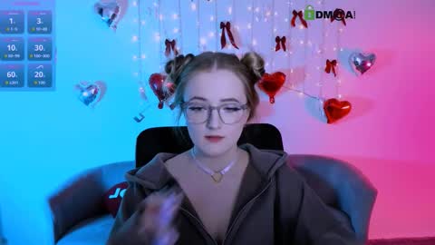 _tessa_moon online show from February 20, 8:55 pm