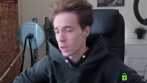 _tokyo_ghoul online show from October 19, 10:09 am