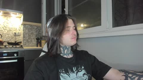 _torfin_ online show from December 11, 3:02 am