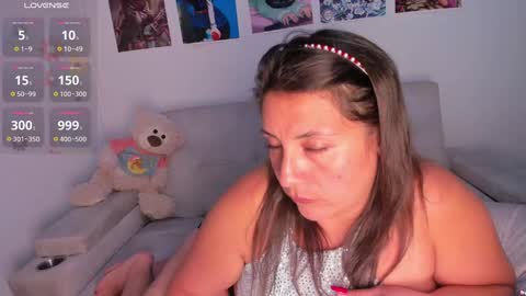 Snapshot of _vanebrown87 chatting on January 18, 11:00 pm vanesa online show from January 18, 11:00 pm