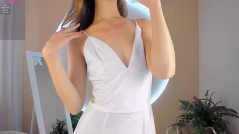 Snapshot of _velvetblade_ chatting on September 12, 7:10 am Alice online show from September 12, 7:10 am