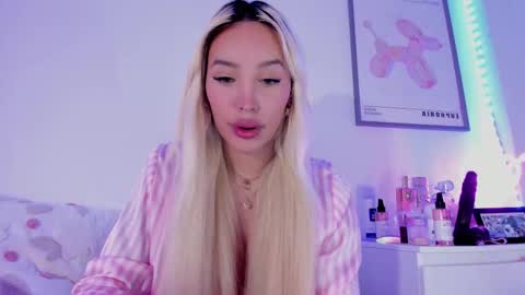   online show from March 10, 12:07 am