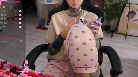 Snapshot of _viv1an_ chatting on September 20, 10:51 am Alis online show from September 20, 10:51 am