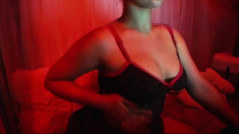    online show from August 2, 8:32 pm
