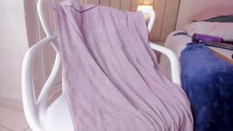 _wendy_x online show from September 10, 1:34 pm