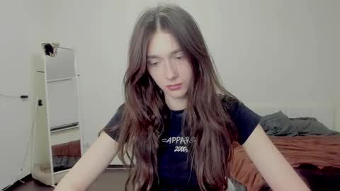 Willa online show from September 18, 4:44 pm