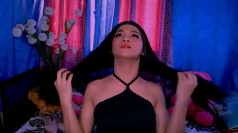 _xxlilly online show from April 14, 8:50 am